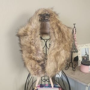 Faux Fur Shawl Collar Scarf - Light Brown